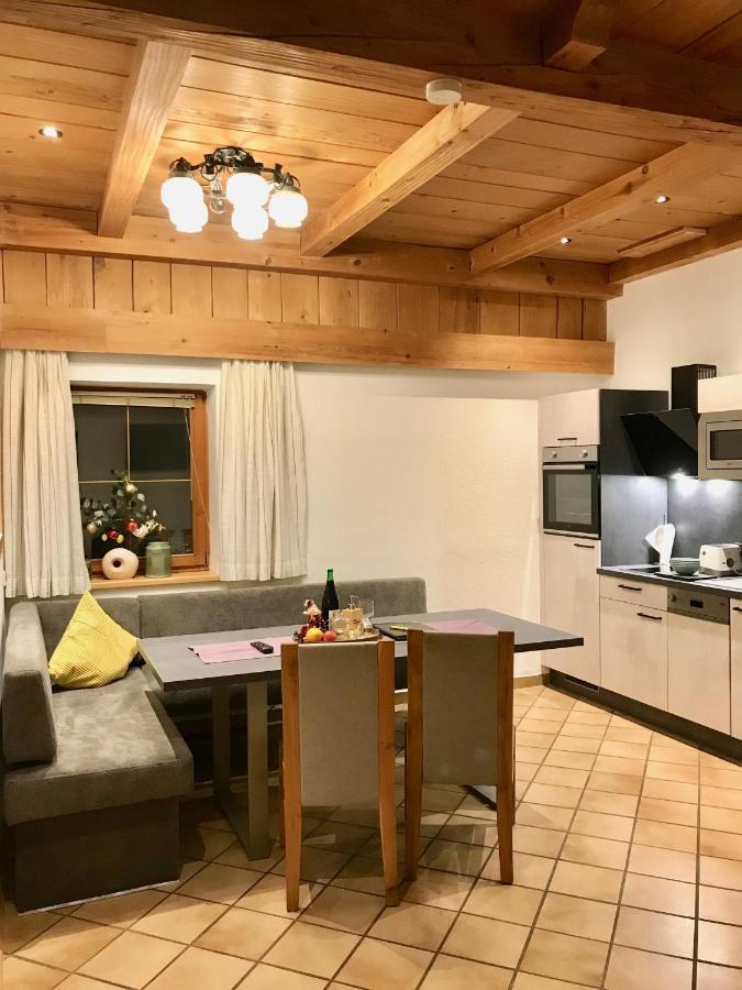 Restaurant Appartements Almdiele Hart im Zillertal Exteriör bild