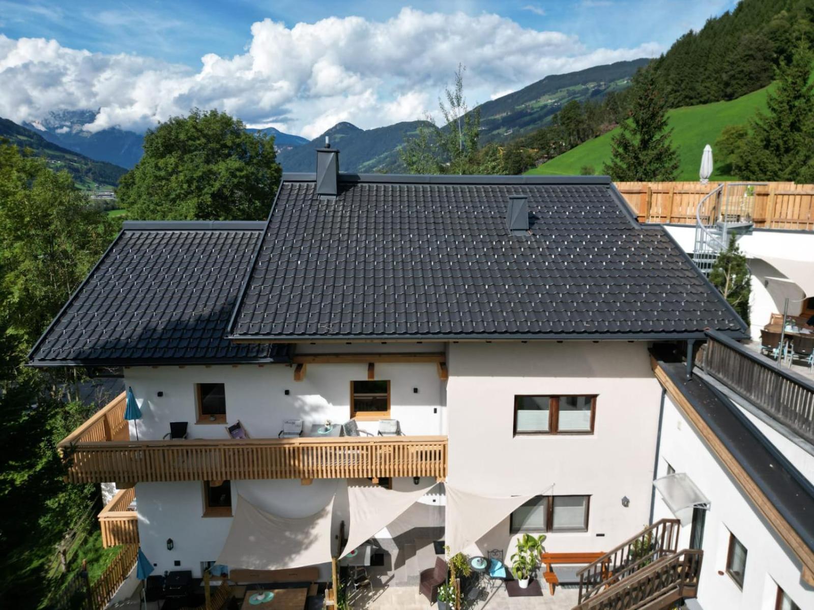 Restaurant Appartements Almdiele Hart im Zillertal Exteriör bild